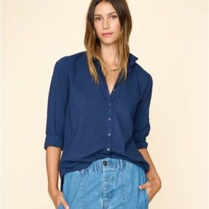 XiRENA navy Beau shirt